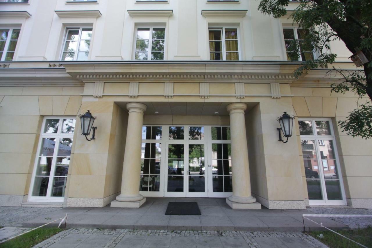 Dom Pomocy Studentom Vandrerhjem Warszawa Eksteriør bilde